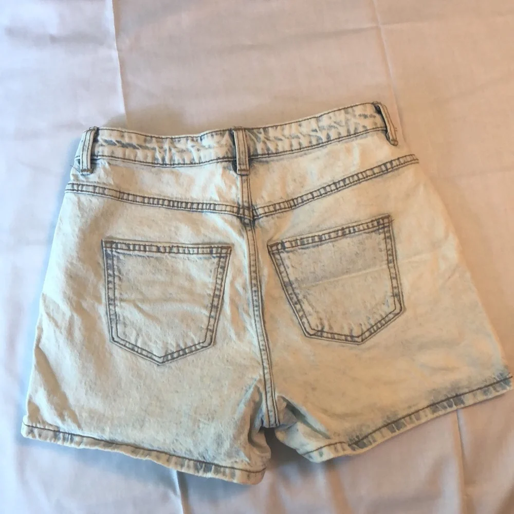 Universal Thread High Rise Midi Short - Picture 2 of 4